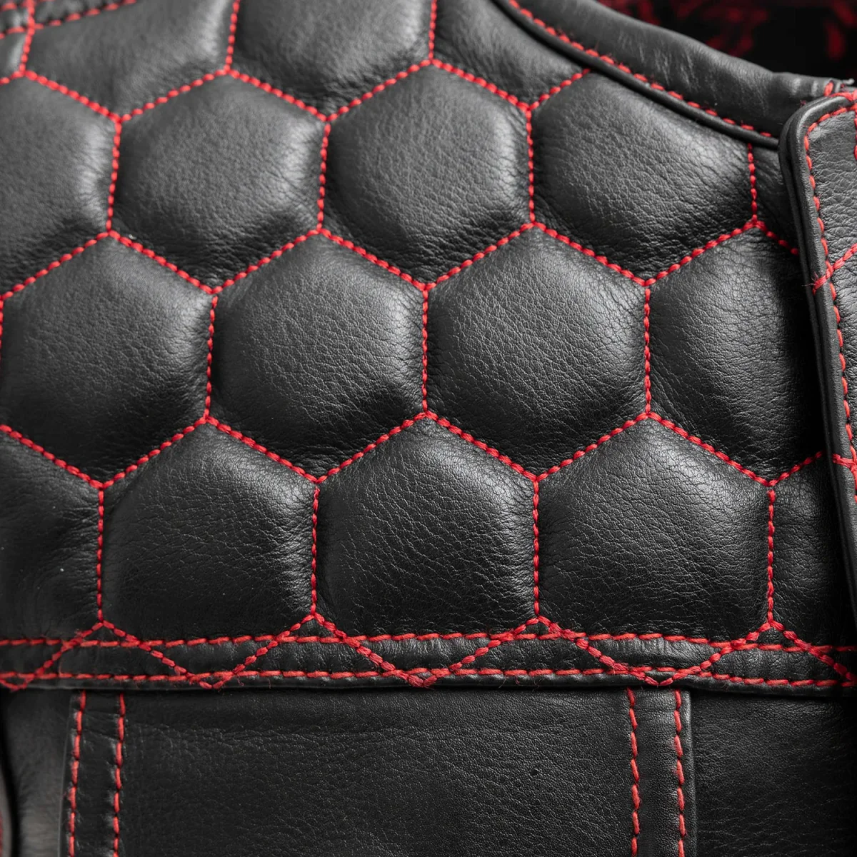 Hornet Men's Club Style Leather Vest - Image 14
