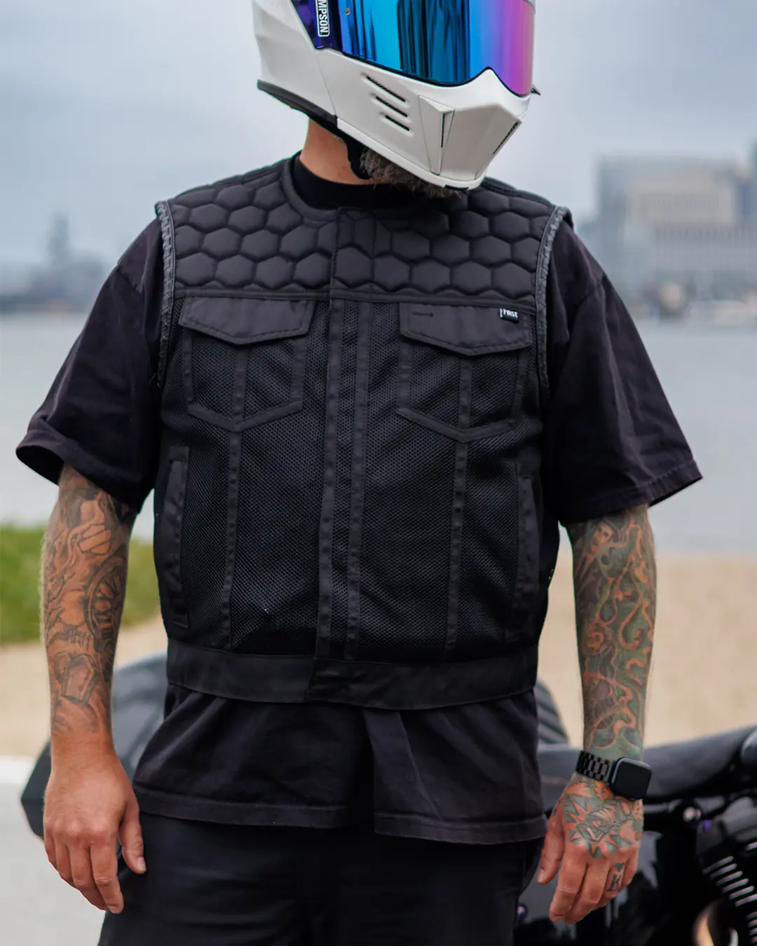 Lowside Hornet Moto Mesh Men's Club Style Vest - Image 18