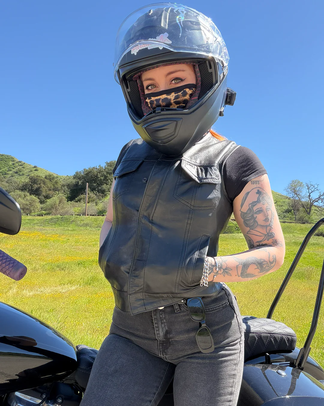 Ludlow Women's Motorcycle Leather Vest - Image 8