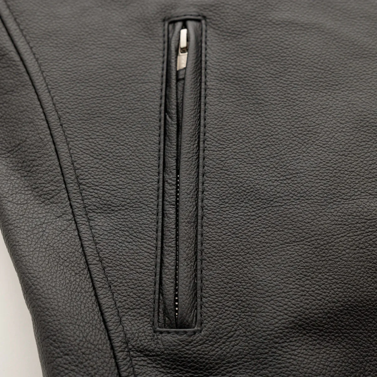 Titan Men's Motorcycle Leather Jacket - Image 4