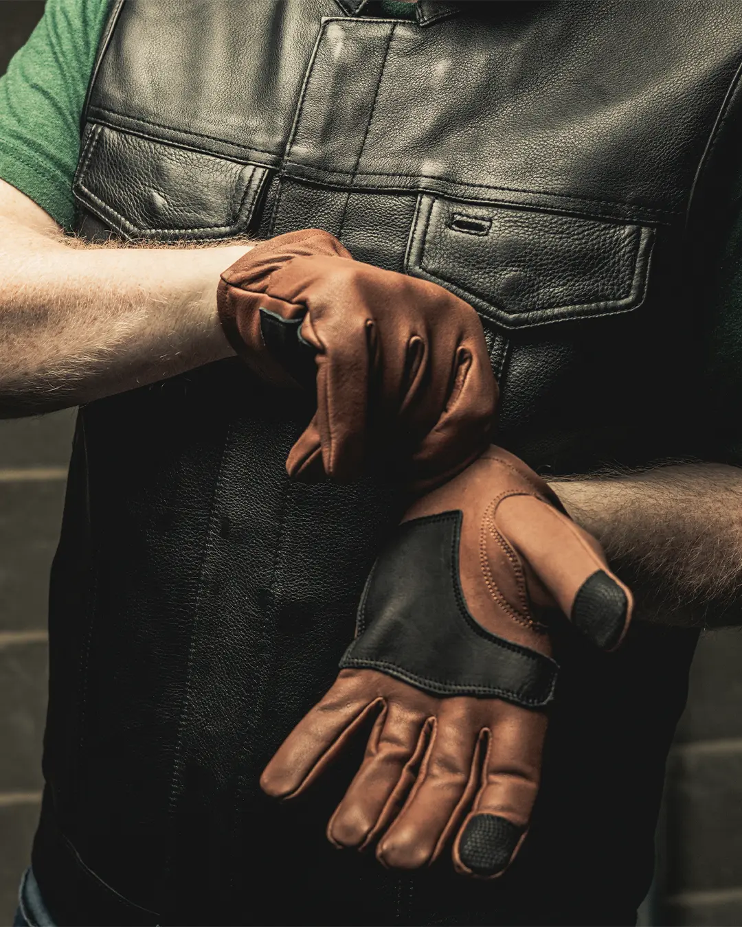Roper DBL Palm Men's Motorcycle Leather Gloves - Image 12