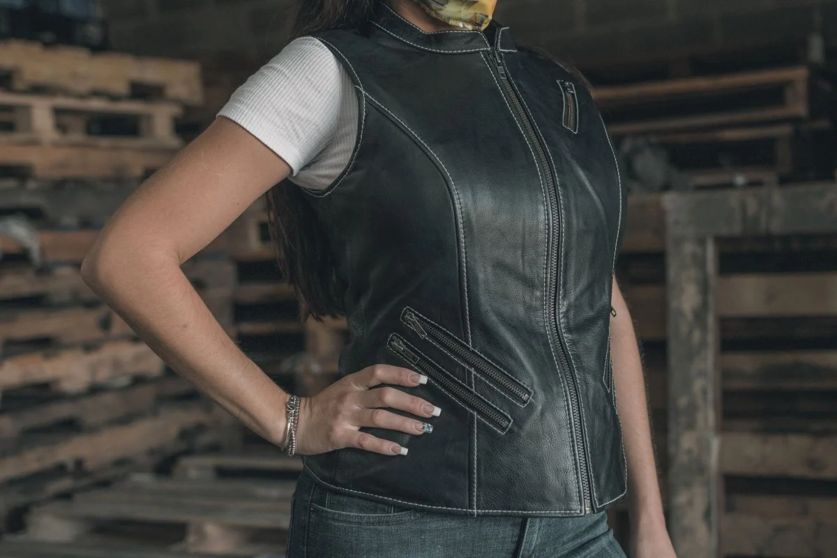 Quinn Women's Club Style Leather Vest - (Limited Edition) - Image 4